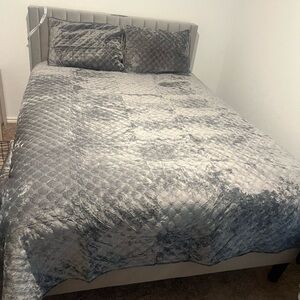 Fredsure Hexagon Quilt set in Grey, Queen So Soft!